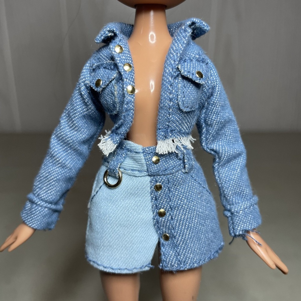 BRATZ DOLL MGA LOT CLOTHING ALWAYZ CLOE DENIM JEAN MINI SKIRT & JACKET